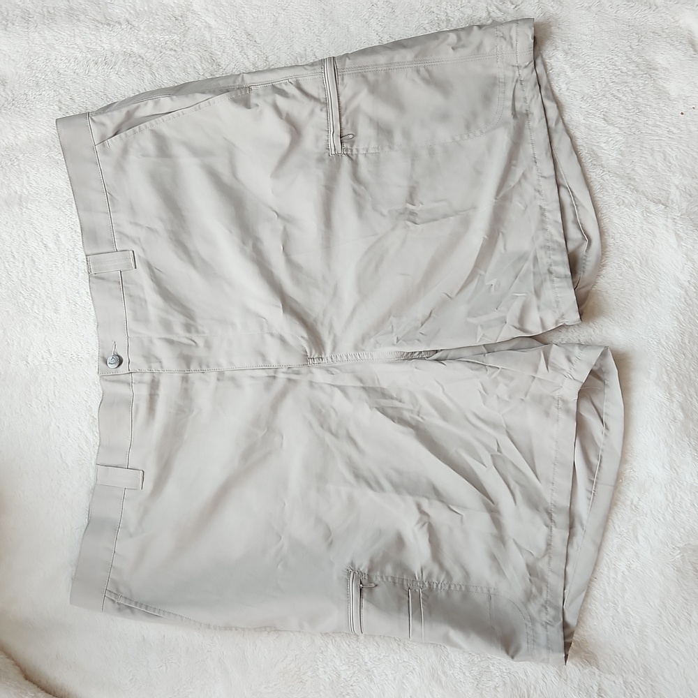 Calloway All Weather Golf Shorts Sz 44